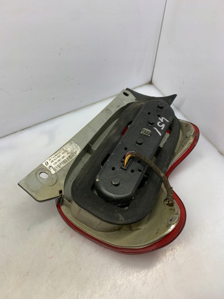Peugeot OE LAMPA TYLNA PRAWA 0001728 PEUGEOT PSA ЛАМПА ЗАДНЯ ПРАВА 0001728 PEUGEOT СОБАКИ