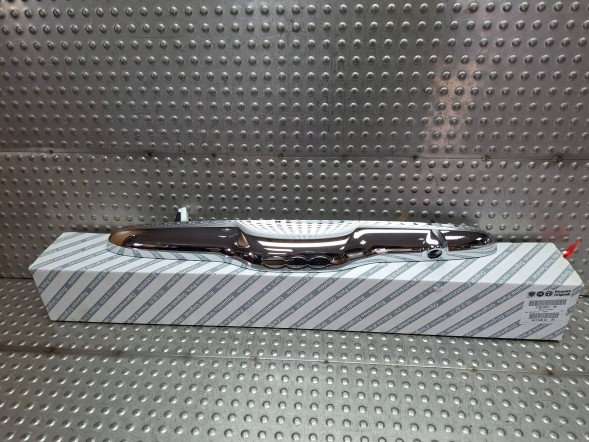 Fiat OE S26337892 ХРОМОВАНА НАКЛАДКА КЛАПАНА 0735516207 FIAT 500 2007-