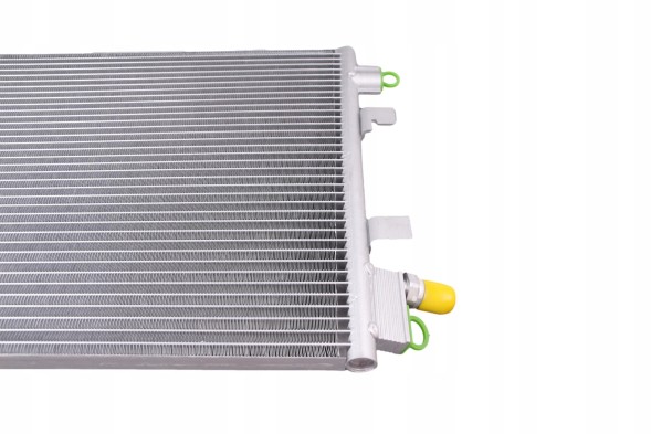 Renault OE 921009956R Oe конденсатор кондиціонера renault megane iii fluence 921009956р