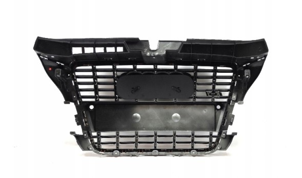 Китай A11098 Audi A3 08- ҐРАТКА РАДІАТОРА СІРА 8P0853651Q