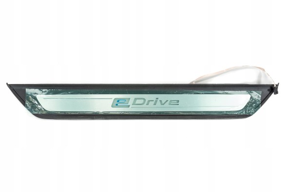 BMW OE 51477405772 Щиток порога з підсвічуванням передній BMW G30