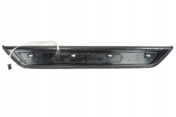 BMW OE 51477405772 Щиток порога з підсвічуванням передній BMW G30