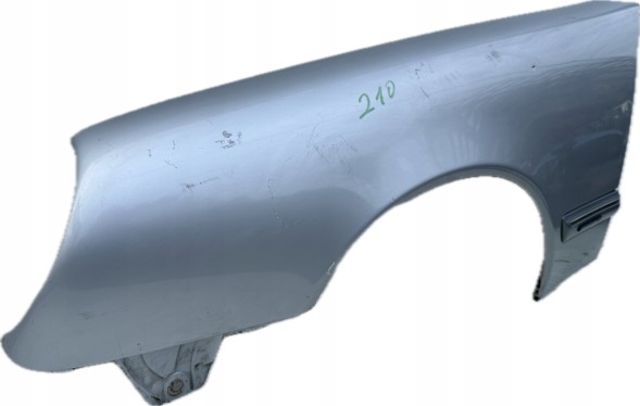 Mercedes-Benz OE BLOTNIK PRZOD PRZEDNI LEWY 744 LAK MERCEDES E W210 LIFT ORYGINAL 2108801518 БЛОТНИК ПЕРЕДНІЙ ЛІВИЙ 744 ЛАК MERCEDES E W210 ЛІФТ ОРИГІНАЛ 2108801518