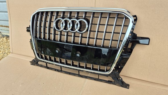 Audi OE GRILL AUDI Q5 8R LIFT 2012-2016 Решітка радіатора GRILL Audi Q5 8R LIFT 12- OE 8R0853651R S БЕЗ ЗНАЧКА ОРИГІНАЛ НОВА