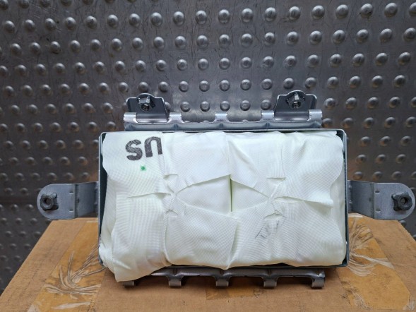 Fiat OE S26336540 ПОДУШКА БЕЗПЕКИ AIR BAG ПАСАЖИРА 71747296 FIAT SEDICI SX4 2007-