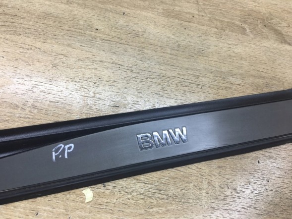 BMW OE 7034304 51477034304 Оригінальна накладка на пороги BMW E60 E61 P