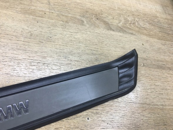 BMW OE 7034304 51477034304 Оригінальна накладка на пороги BMW E60 E61 P