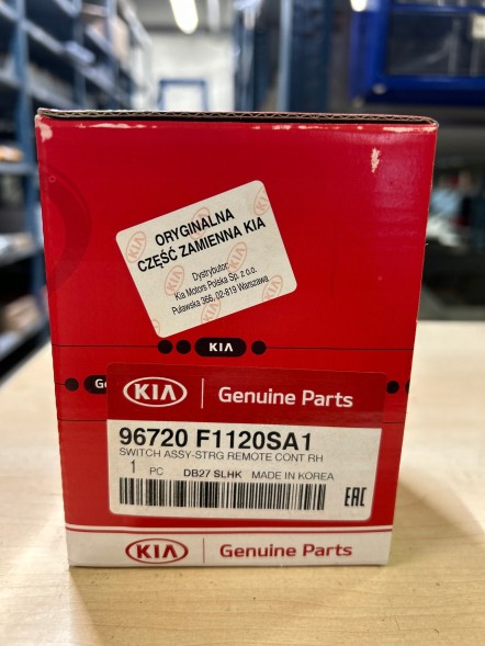 Kia OE ПЕРЕМИКАЧ КЕРМА KIA SPORTAGE QL 96720F1120SA1