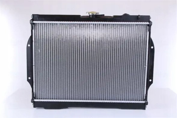 Nissens 68156 Охолоджувач води 68156 nissens mitsubishi