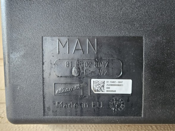MAN OE 81.15402-5040 НОВИЙ БАК ADBLUE 35л + ЗОНД для MAN TGX ( 81.15402-5047 / 81.15408-6130 )