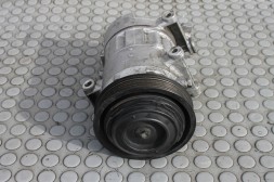 Nissan заводська комплектація 926004EA0A Компресор кондиціонера mahle acp 379 000s