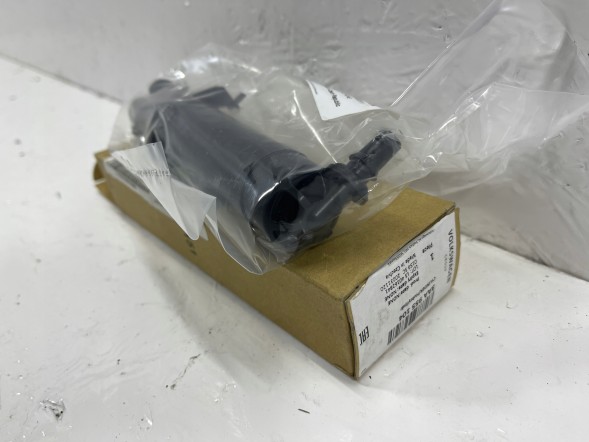 Volkswagen OE 3AA955104 3AA SPRYSKIWACZ PRAWY VW PASSAT B7 ОМИВАЧ ЛАМПИ ПРАВИЙ 3AA955104