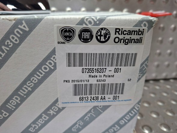Fiat OE S26337887 ХРОМОВАНА НАКЛАДКА КЛАПАНА 0735516207 FIAT 500 2007-