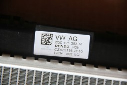 Volkswagen OE 2Q0121253M Охолоджувач води vw audi seat skoda tsi 2q0121253м