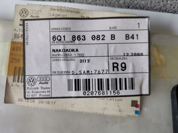 Volkswagen OE ОБШИВКА ПІД ПАНЕЛЬ ПРИЛАДІВ ПРАВА СТОРОНА VW POLO 6Q1863082B B41