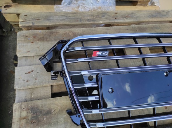 Polcar РЕШІТКА РАДІАТОРА (АТРАПА) AUDI S4 B8 LIFT 2012-2015 8K0853651P