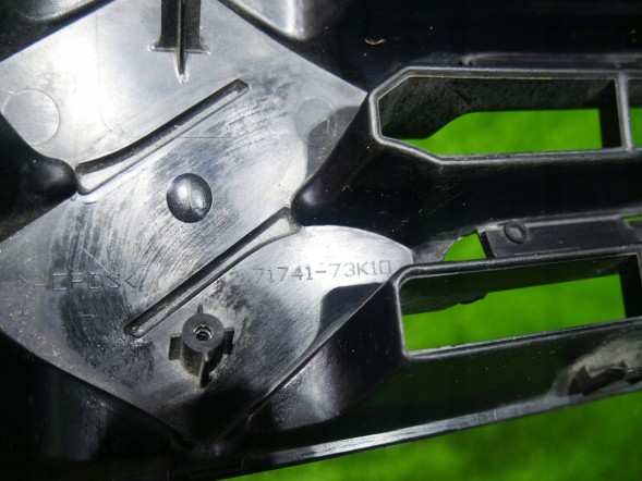 Suzuki OE 71741-73K10 vad РЕШІТКА РАДІАТОРА SUZUKI SWIFT MK6 VI, ПЕРЕДНЯ ЧАСТИНА БАМПЕРА
