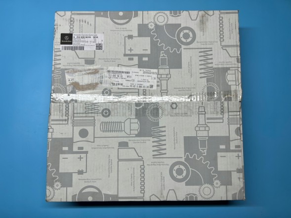 Mercedes-Benz OE 2536905803, A2536905803, A-253-690-58-03, A25369058039F93 НОВА ОРИГІНАЛЬНА НАКЛАДКА ПРАВОЇ СТОЙКИ MERCEDES-BENZ GLC W253 A2536905803 9F93