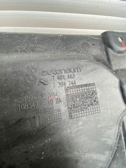 BMW OE BMW G01 X3 G02 X4 OSŁONA PŁYTA SILNIKA 7401463 7394744 ORYGINAŁ IDEAŁ BMW G01 X3 G02 X4 ЗАХИСНА ПЛАСТИНА ДВИГУНА 7394744 ОРИГІНАЛ ІДЕАЛЬНИЙ СТАН