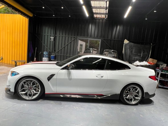 Китай 463587057 Накладки на пороги BMW M4 G82 G83 карбон