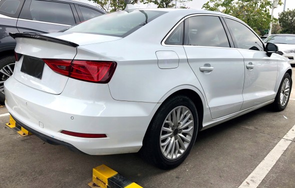 Китай 13114 Елерон карбонового спойлера Audi A3 S3 RS3 8VS 8VM V Style 14-20
