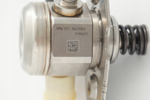 BMW OE Паливний насос високого тиску BMW F20 F21 F45 8621083 NEW