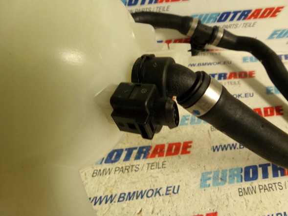 BMW OE 17138610662 8610662 OEM 5A6A031 BMW G05 G06 G07 Розширювальний бачок 8610662
