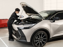 Toyota OE TOYOTA Aygo Клема (контакт) кабелю акумулятора 82123-0H011 OE