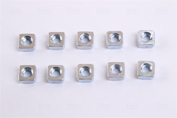 64199 NISSENS Радіатор системи охолодження
