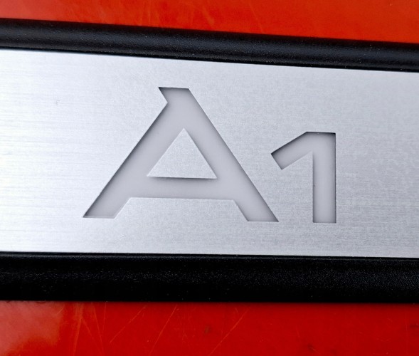 Audi OE Audi A1 2011- Порогові планки з підсвічуванням 8Х3071300