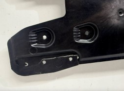 Mercedes-Benz OE A1776808603 vad MERCEDES CLA 117 118 ЗАХИСНА ПАНЕЛЬ ПІДДВІСКИ ПРАВА A1776808603