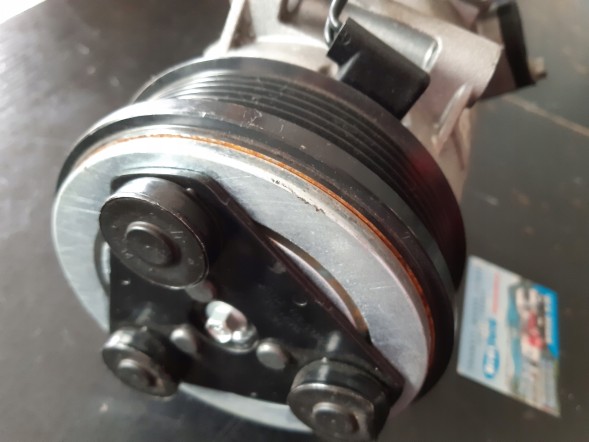 Ford OE F1F1-19D629-HB Компресор кондиціонера ford focus 1.5 1.6 tdci