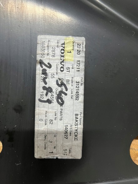 Volvo OE VOLVO S40 II 2004 - 2012 PANEL NADWOZIA PAS TYŁ PRAWY 31214592 VOLVO S40 II 2004 - 2012 ПАНЕЛЬ КУЗОВА РЕМІНЬ ЗАДНІЙ ПРАВИЙ 31214592
