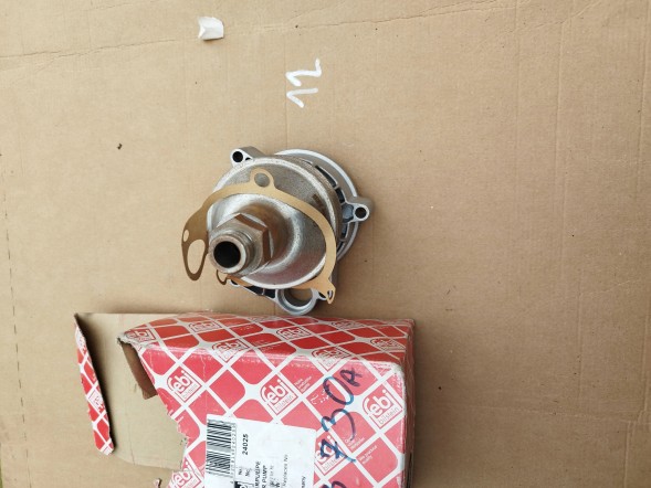 Febi bilstein 24025 Bmw 5 3 e46 e39 2,0 d водяний насос febi