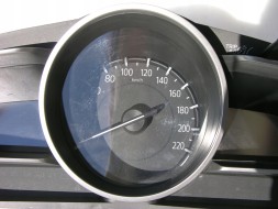 Mazda OE 5600maz8451S ЛІЧИЛЬНИК ГОДИННИКА 1.5 MAZDA 2 DJ 2017- ЄВРОПА без пробігу