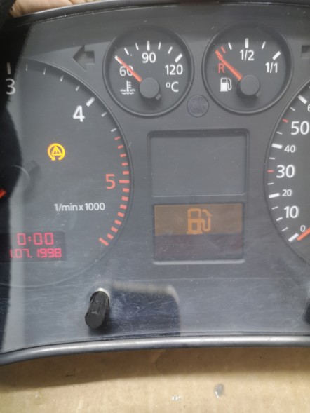 Audi OE licznik 8L0920900B Лічильник годинника JAEGER FIS Audi A3 8L 1.9 TDI 8L0920900B REGENERATED PLATE