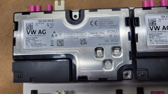 Volkswagen OE MODUŁ STEROWNIK USŁUG ONLINE VW SKODA 10A035284G LEGALNY Модуль Контролер ОНЛАЙН-послуг VW Id3 Id4 Cupra Audi ETron 10A035284G ЛЕГАЛЬНИЙ