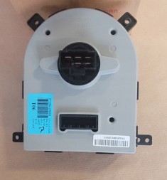 Kia OE 97250-1P060EQ ПАНЕЛЬ УПРАВЛІННЯ ОБІГРІВАЧЕМ КОНДИЦІОНЕРОМ KIA VENGA HYUNDAI IX20