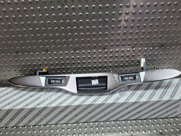 Fiat OE S26337871 ХРОМОВАНА НАКЛАДКА КЛАПАНА 0735516207 FIAT 500 2007-