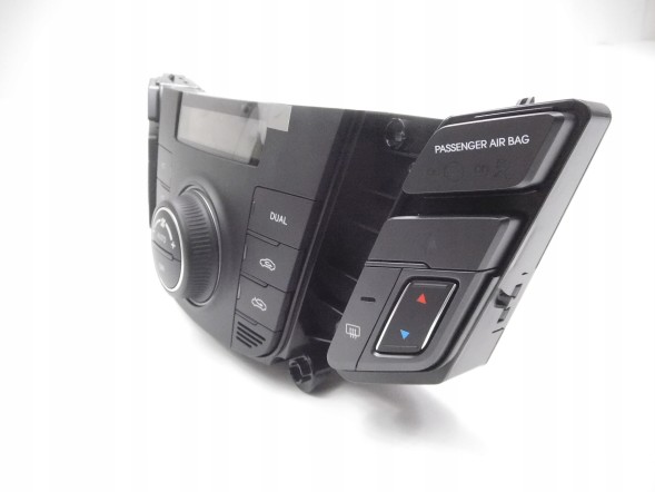 Hyundai OE Панель управління кондиціонером Hyundai I40 OE 97250 3Z320PD5