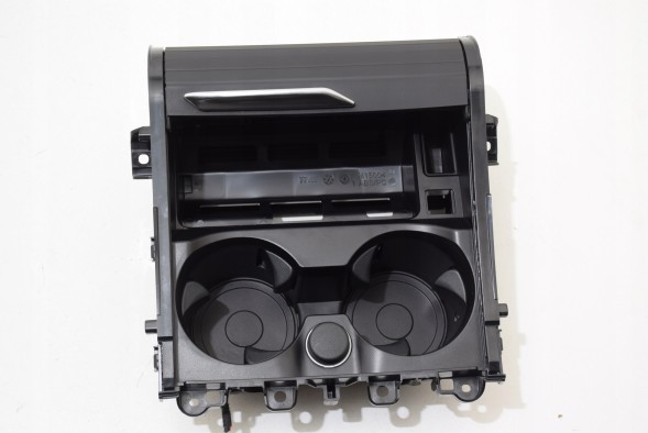 BMW OE 5A192C3 5A82C19 BMW BMW X3 G01 X4 G02 Відділення на полиці Індуктивний зарядний пристрій для телефону WCA NFC
